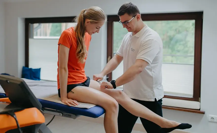 Fizjoterapeuta: Kim jest, co leczy i kiedy go potrzebujesz?