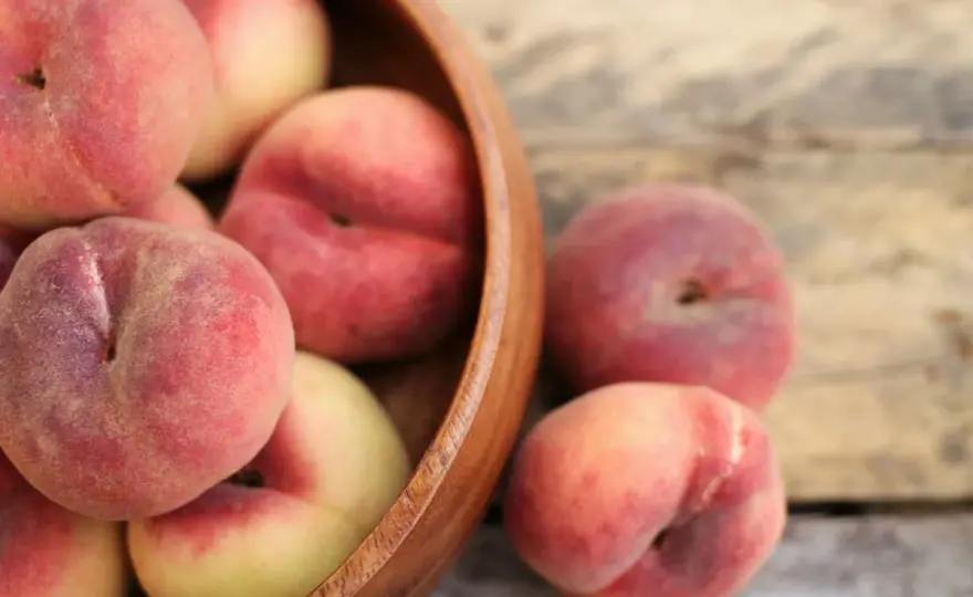Nektarynka kcal - ile kalorii ma owoc i jak liczyć porcję?
