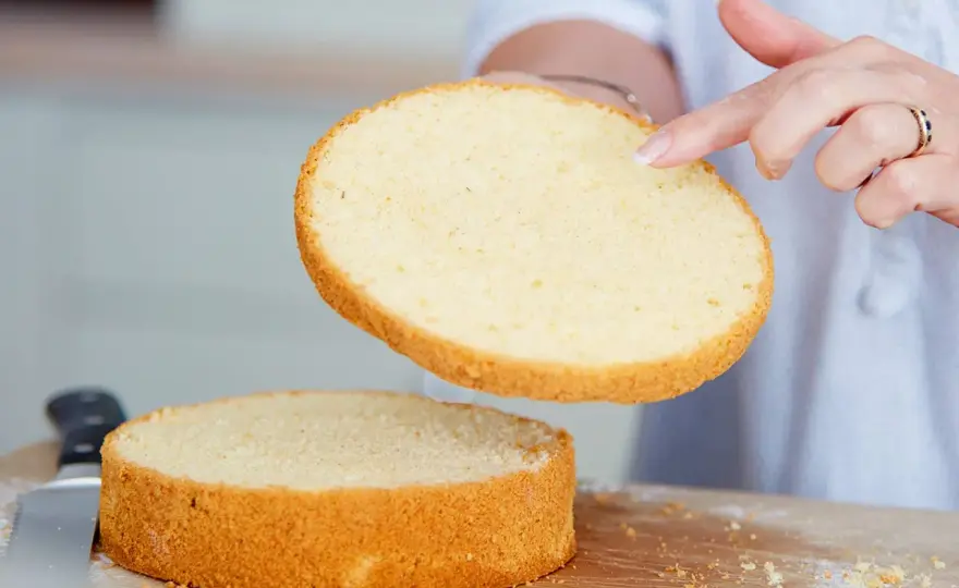 Tortenboden backen - So gelingt die richtige Basis für jede Füllung