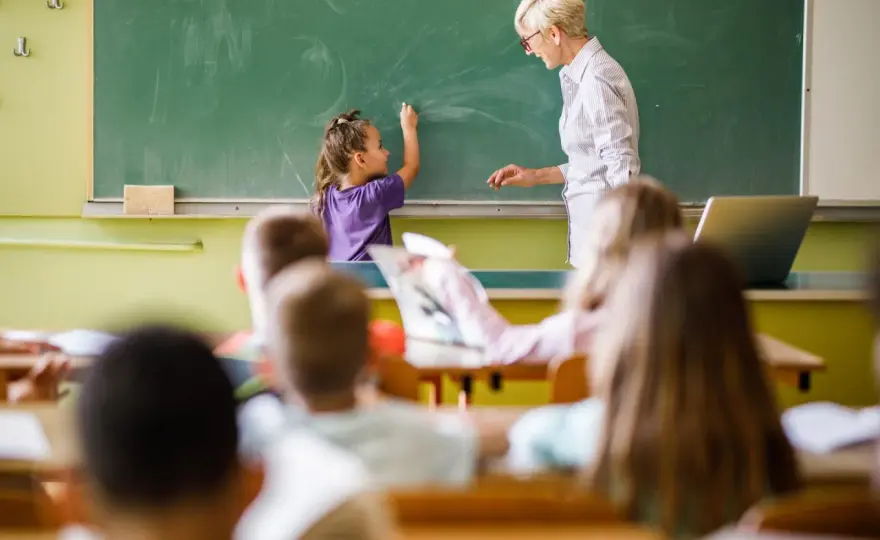 Lehrerberuf heute - Alltag, Belastung, digitale Chancen
