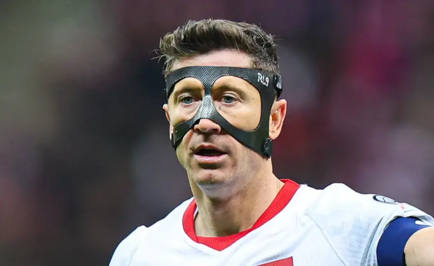 Czy Lewandowski kończy karierę? Fakty i scenariusze