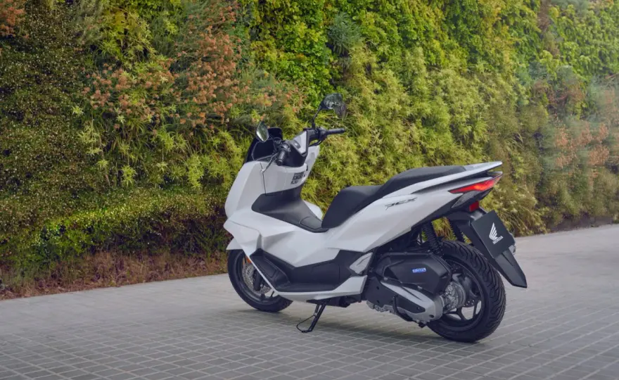Honda PCX 125 - ¿merece la pena deslimitarla?