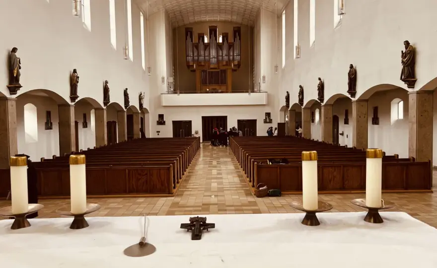 St. Konrad Aubing - Kirche als Treffpunkt im Viertel