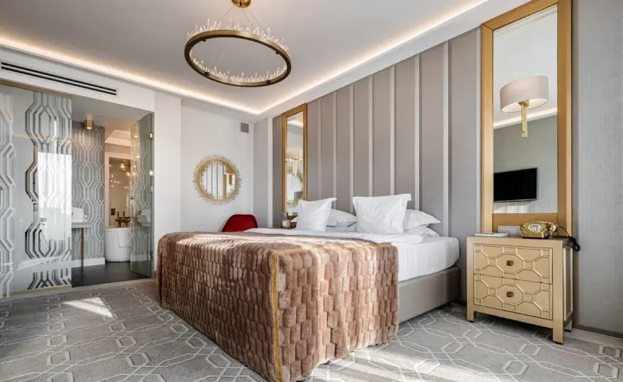 Standard hotelu 4-gwiazdkowego - Jakie wymagania musi spełnić obiekt?