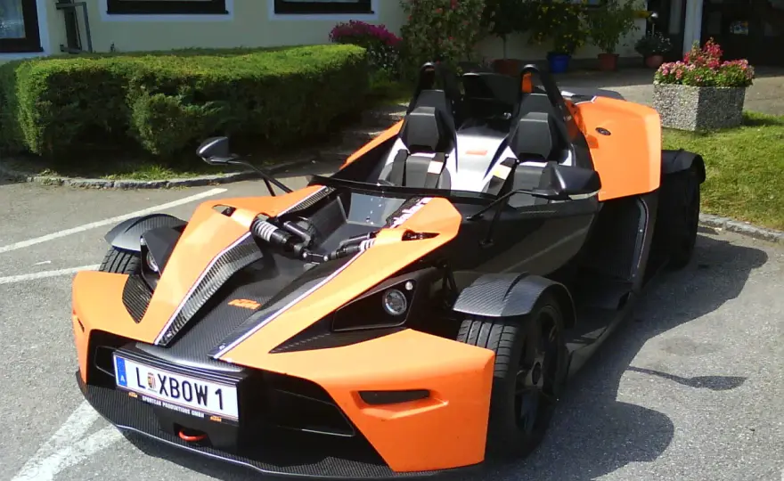 KTM X-Bow - Poznaj wersje i sprawdź, czy to auto ma sens na drodze