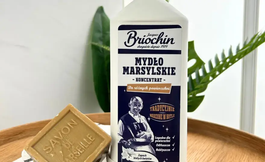 Czym myć podłogi po remoncie? Poradnik: czyste podłogi bez smug!