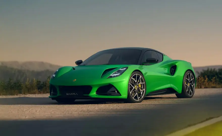 Lotus Emira - Która wersja ma sens w Polsce?