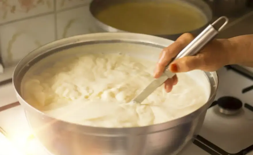 Yogurt da bere fatto in casa - ricetta senza yogurtiera