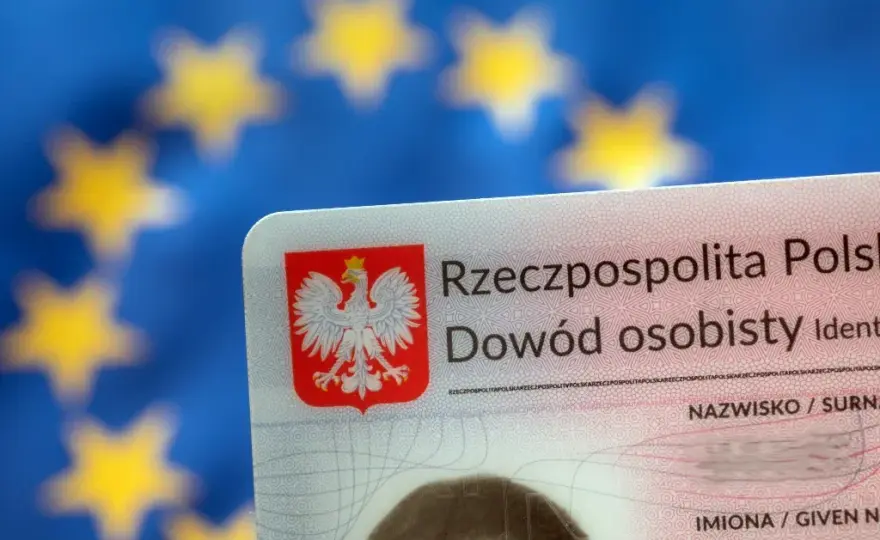 Rocznik 2000: Zobacz ile lat mają teraz te osoby - Dokładne wyliczenia