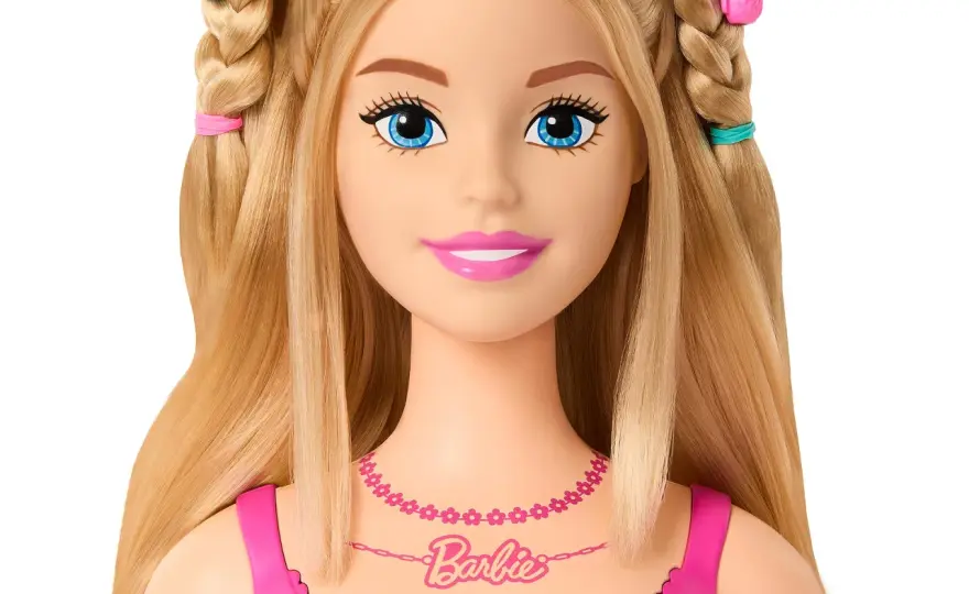 Barbie głowa do stylizacji tęczowe włosy – idealna zabawa dla dziewczynek