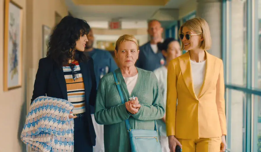 Film o wszystko zadbam - mroczna opowieść o oszustwie i moralności