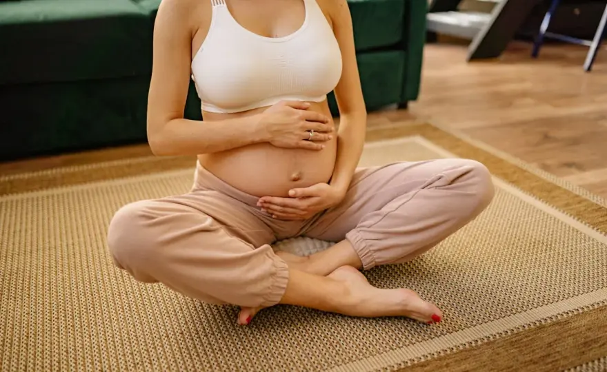 A che altezza si sentono i movimenti del feto?