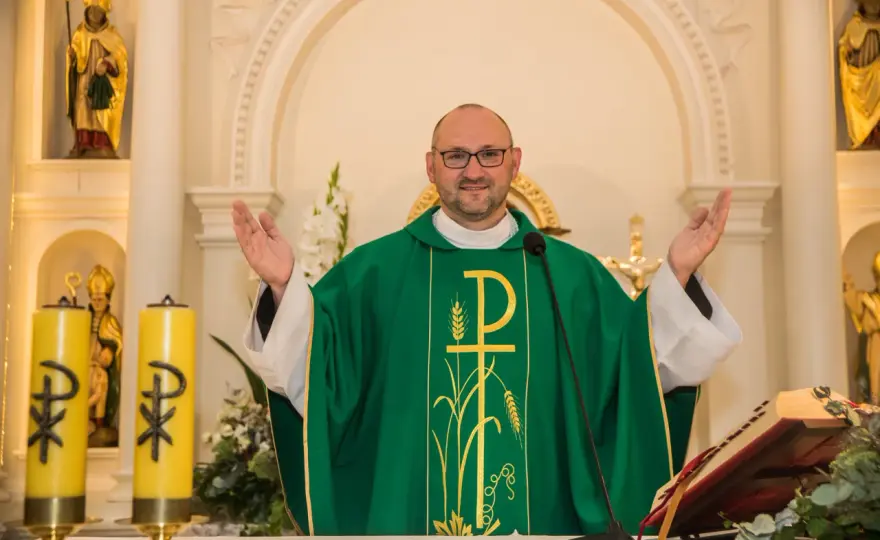 Ile kosztuje msza gregoriańska na Jasnej Górze? Poznaj prawdę o cenach