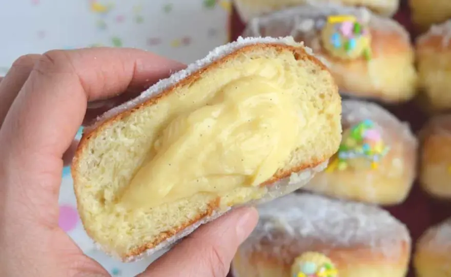 Bomboloni alla Crema Perfetti - La Ricetta Senza Errori