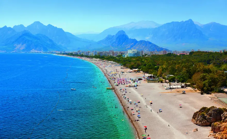 Antalya: Morze Śródziemne dlaczego to raj na wakacje?