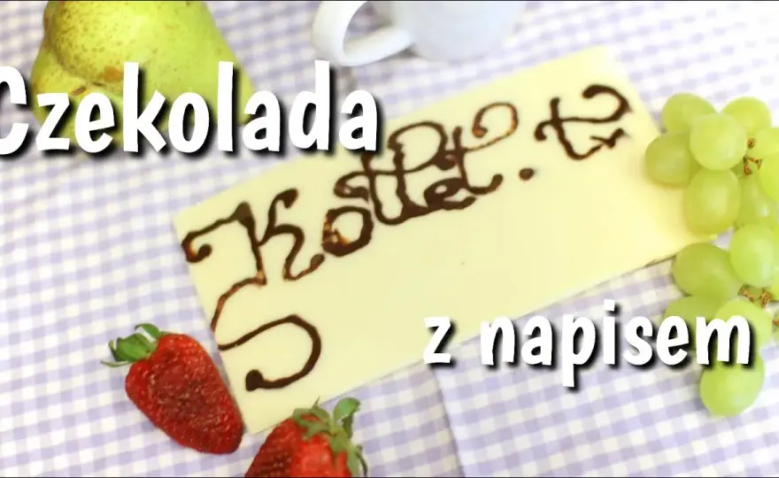 Jak zrobić literki z czekolady na tort - proste i efektowne sposoby