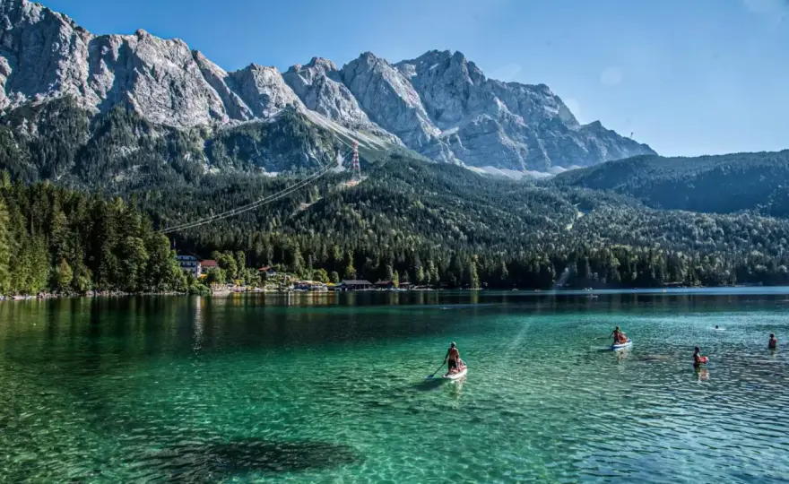 Eibsee - Der blaue See in Bayern mit Inseln & Zugspitze