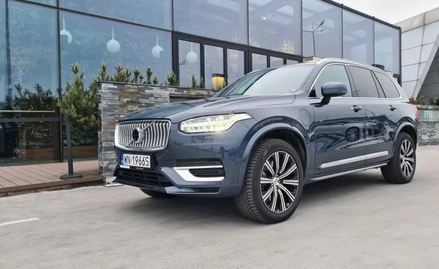 Volvo T8 Plug-in Hybrid - Czy to napęd dla Ciebie?