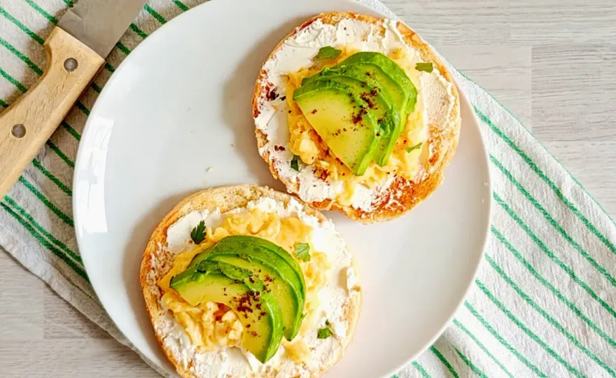 Deux œufs brouillés - combien de calories au juste ?