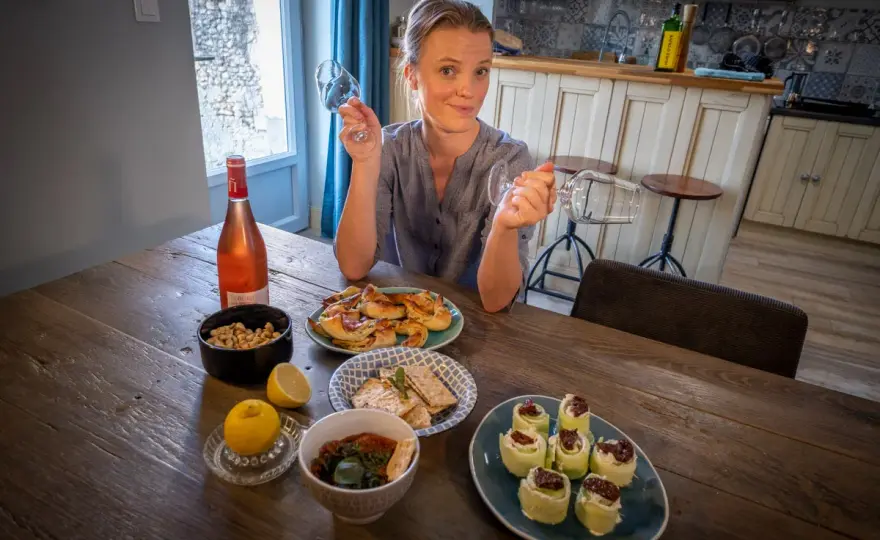 Servir - odmiana i pułapki. Opanuj francuski raz na zawsze!