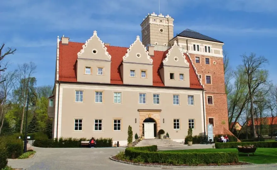 Atrakcje pod Wrocławiem na spokojny wypad - Topacz i Wojnowice