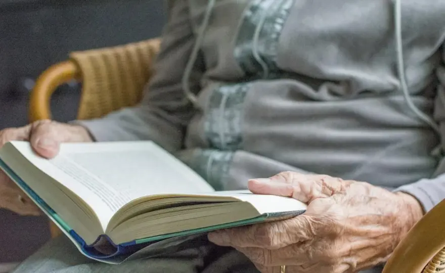 Skuteczne zajęcia dla seniorów - Ruch, pamięć i relacje