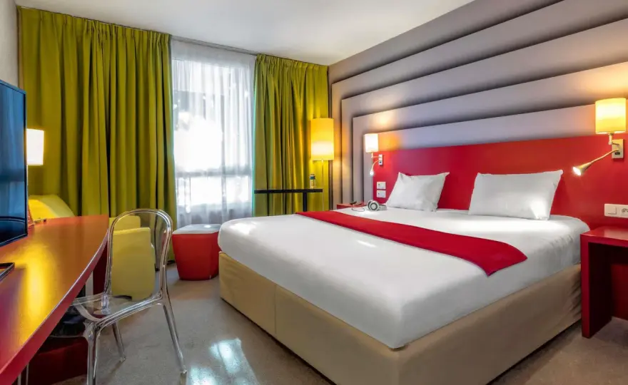 Hôtel pas cher Avignon : Réservez malin et économisez !