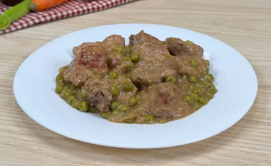 Spezzatino con piselli - La ricetta per farlo sempre tenero