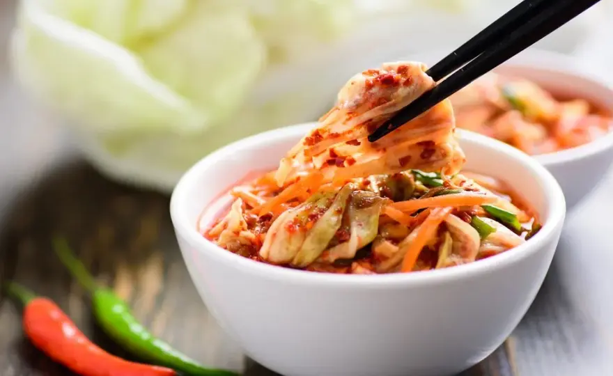 Kimchi: Kalorie, Wartości Odżywcze i Wpływ na Odchudzanie