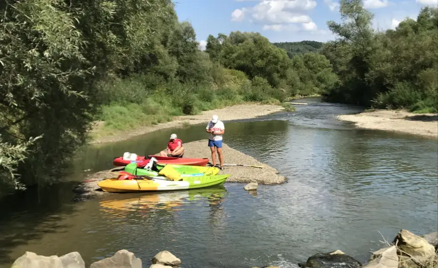 Tarnów: Nad jaką rzeką leży? Odkryj Białą i Dunajec!