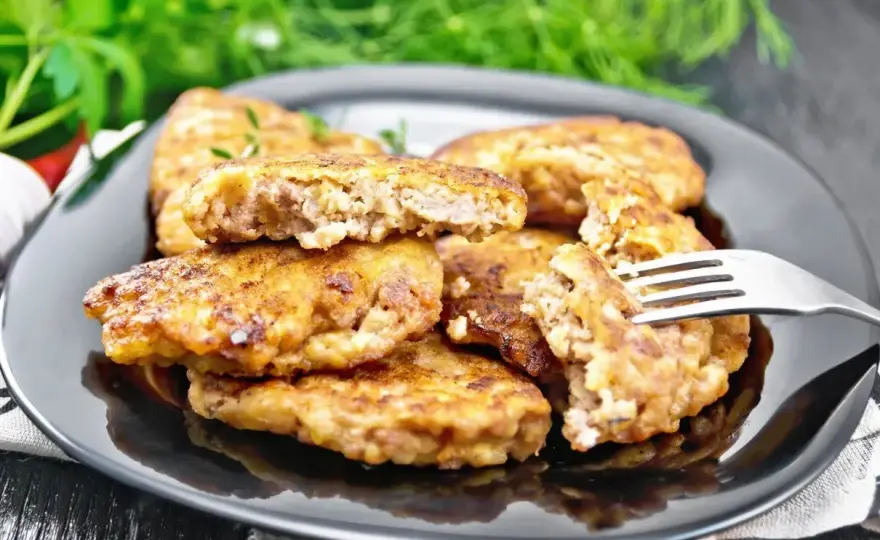 Kotlet po parysku - przepis na idealny, soczysty obiad