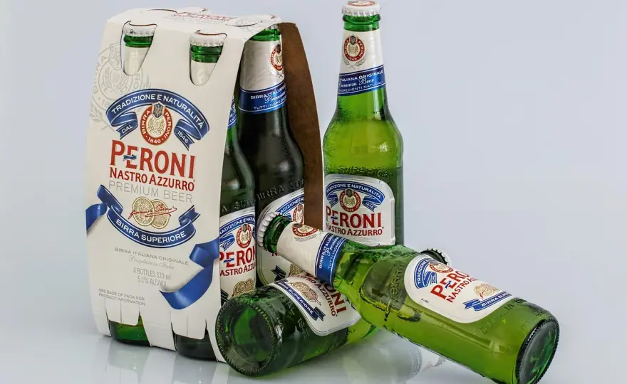 Alkohol w bagażu podręcznym: przewodnik po zasadach i limitach