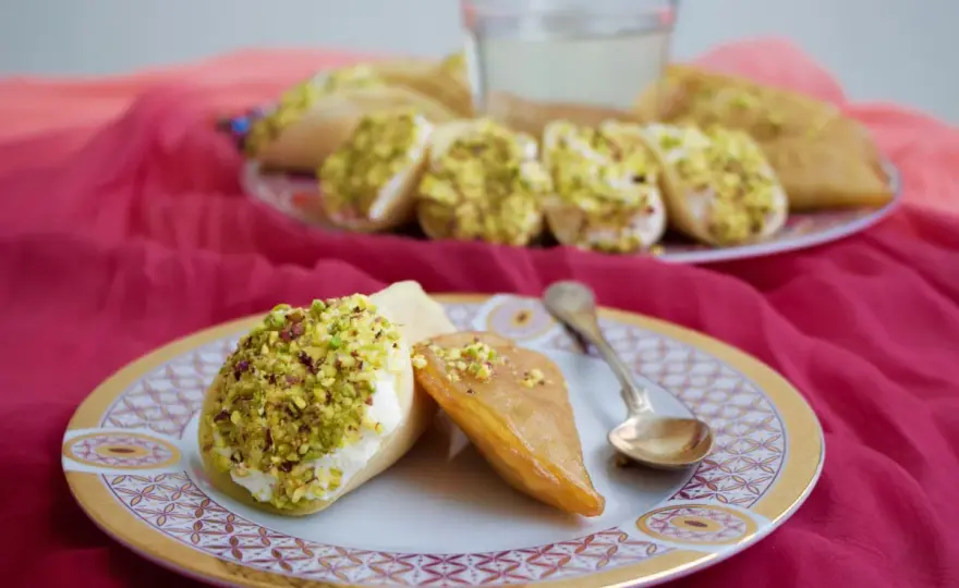 Atayef recept - Så lyckas du med bubbliga pannkakor hemma