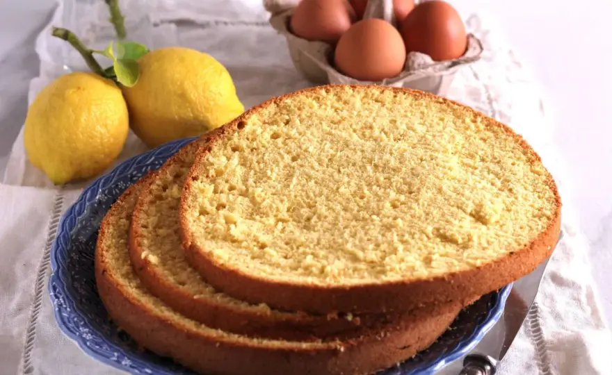 Pan di Spagna perfetto - La guida per torte alte e soffici