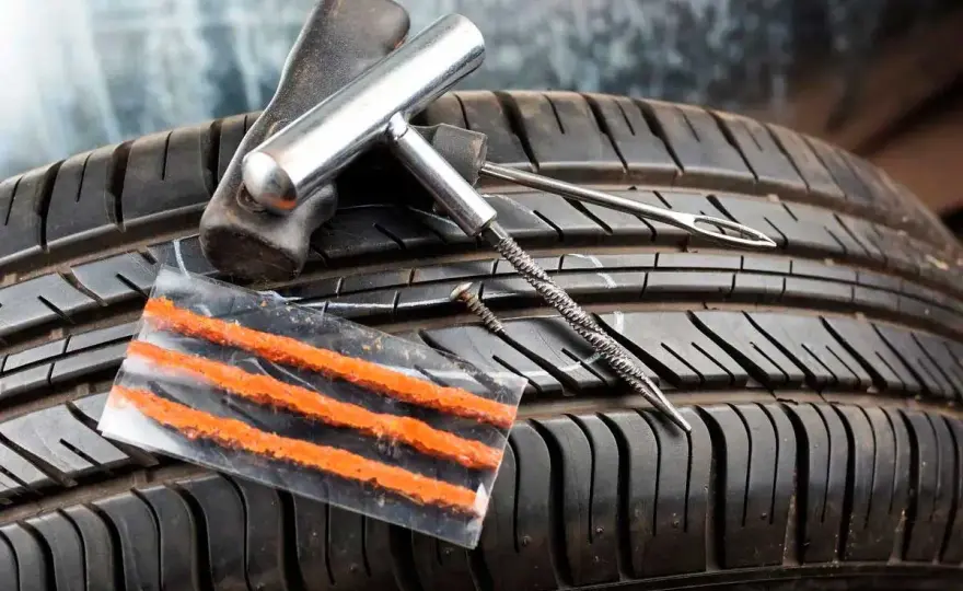 Pinchazo en tu Peugeot - Qué hacer y cómo solucionarlo