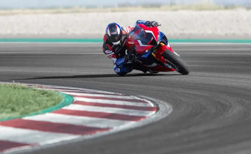 Kontrolka kontroli trakcji w motocyklu - co oznacza?