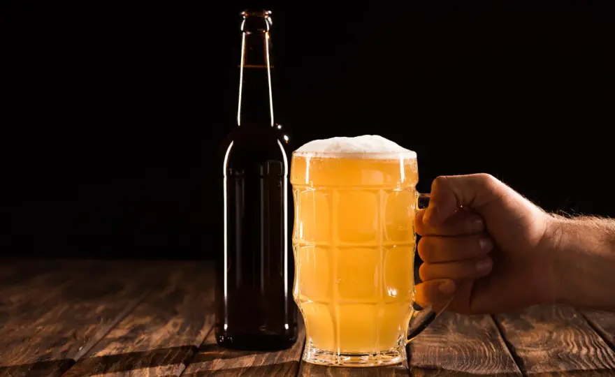 Rauchbier: Jak świadomie warzyć piwo wędzone? Poradnik