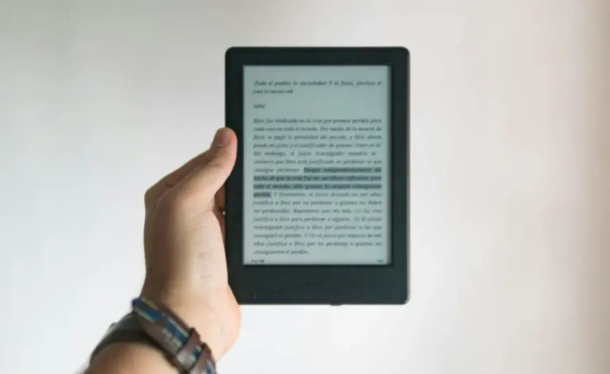 Prawa autorskie e-booków w Polsce: Twój przewodnik po ochronie