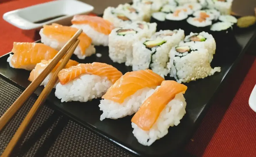Sushi na diecie: Czy możesz jeść bez wyrzutów sumienia?