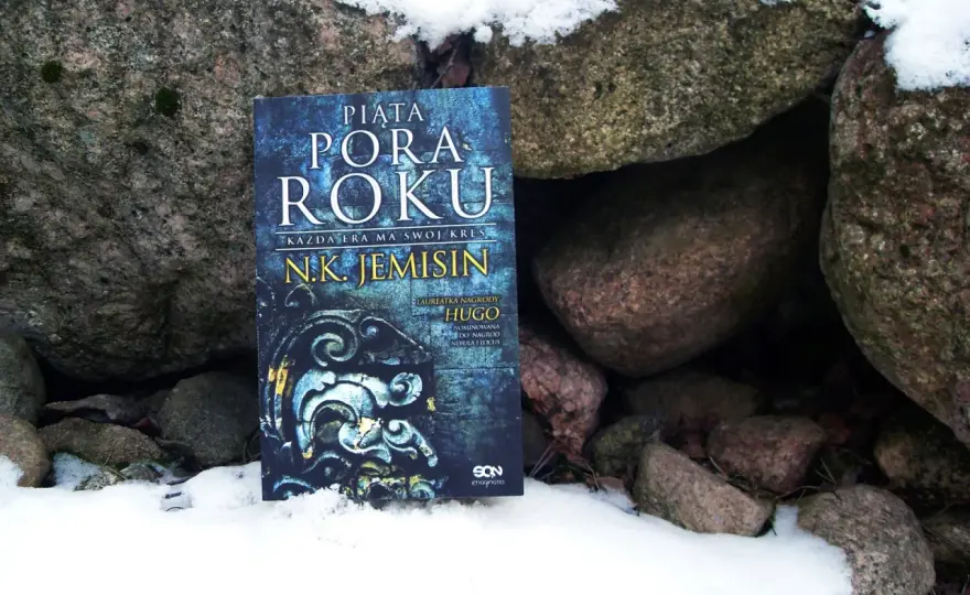 Piąta pora roku – czy to fantasy dla Ciebie? Przeczytaj!