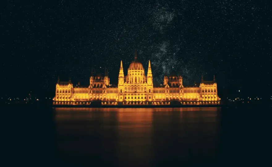 Pagar en euros en Budapest - ¿Sí o no? Guía completa