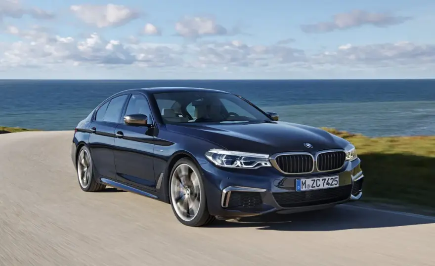 BMW M550i - Silnik V8, osiągi i koszty. Czy warto kupić używane?