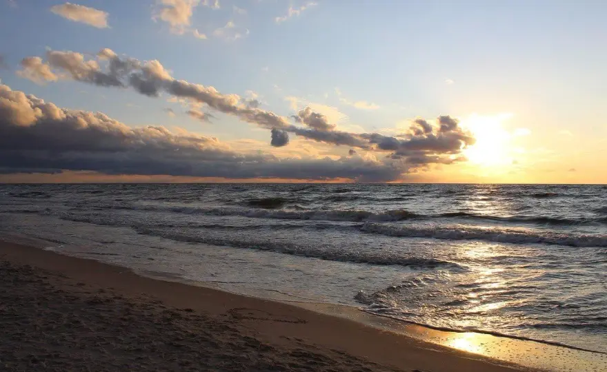 Półwysep Helski - Jak wybrać najlepsze kąpielisko i plażę?