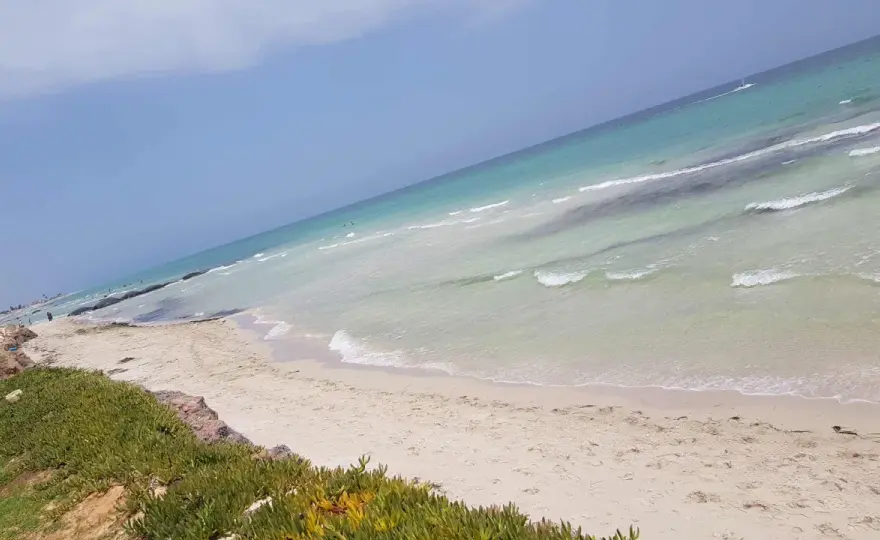 Plaże Djerby - Które wybrać i jak zaplanować dzień?