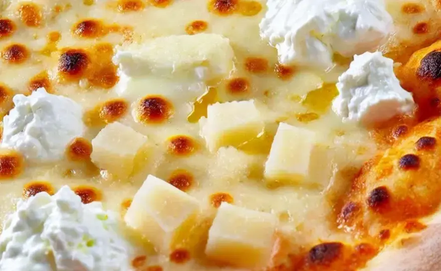 Jakie sery do pizzy 4 sery - odkryj idealne połączenia smakowe
