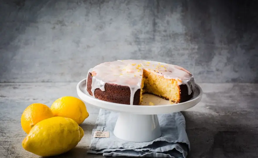 Saftiger Zitronenkuchen - Das Geheimnis für die perfekte Krume