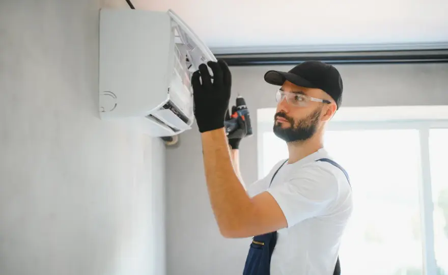 Czyszczenie klimatyzacji domowej - Co zrobisz sam, a kiedy serwis?