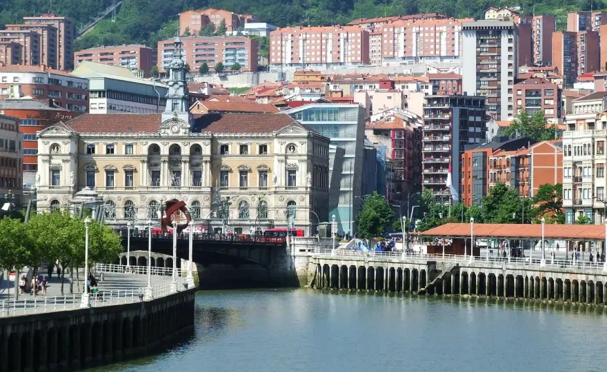 Casco Viejo de Bilbao - qué ver y cómo recorrerlo a pie
