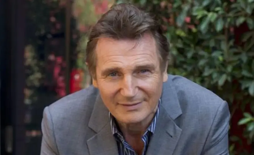 Liam Neeson w krzyżówkach – najczęstsze hasła i odpowiedzi