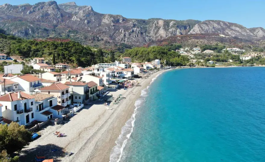 Samos - Plaże, historia i relaks. Jak zaplanować idealny wyjazd?